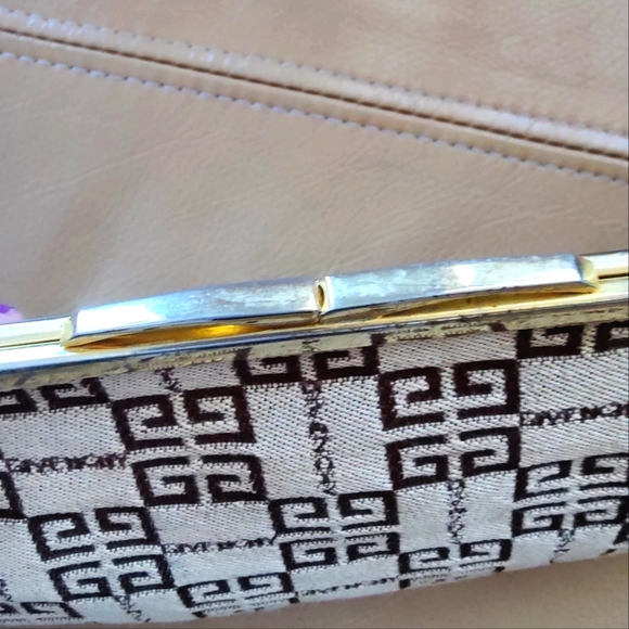 Givenchy Clutch - Picture 11 of 13